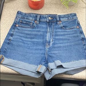 Brand new mom jean shorts size 4